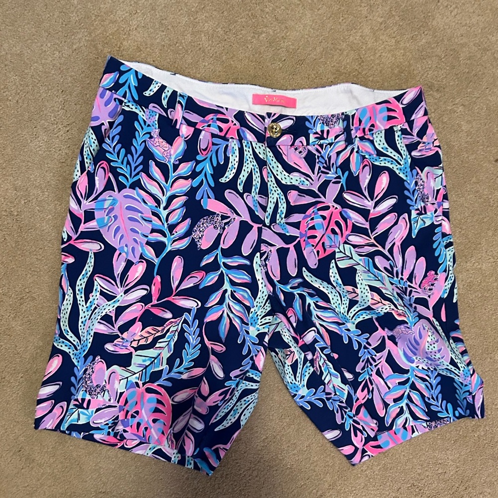 NWOT Lilly Pulitzer shorts (Janie? Shorts); size 12